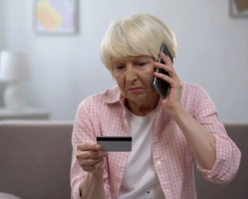 Как ошибка банка может превратить дебетовую карту в долговую ловушку