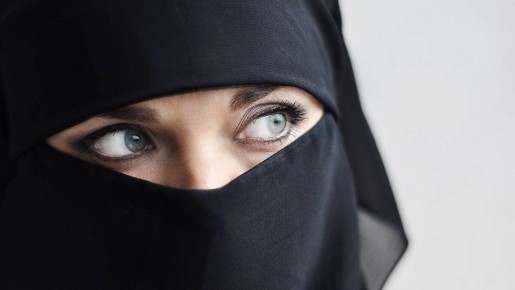 В Госдуме обсуждают запрет на закрытие лица на улице ради безопасности