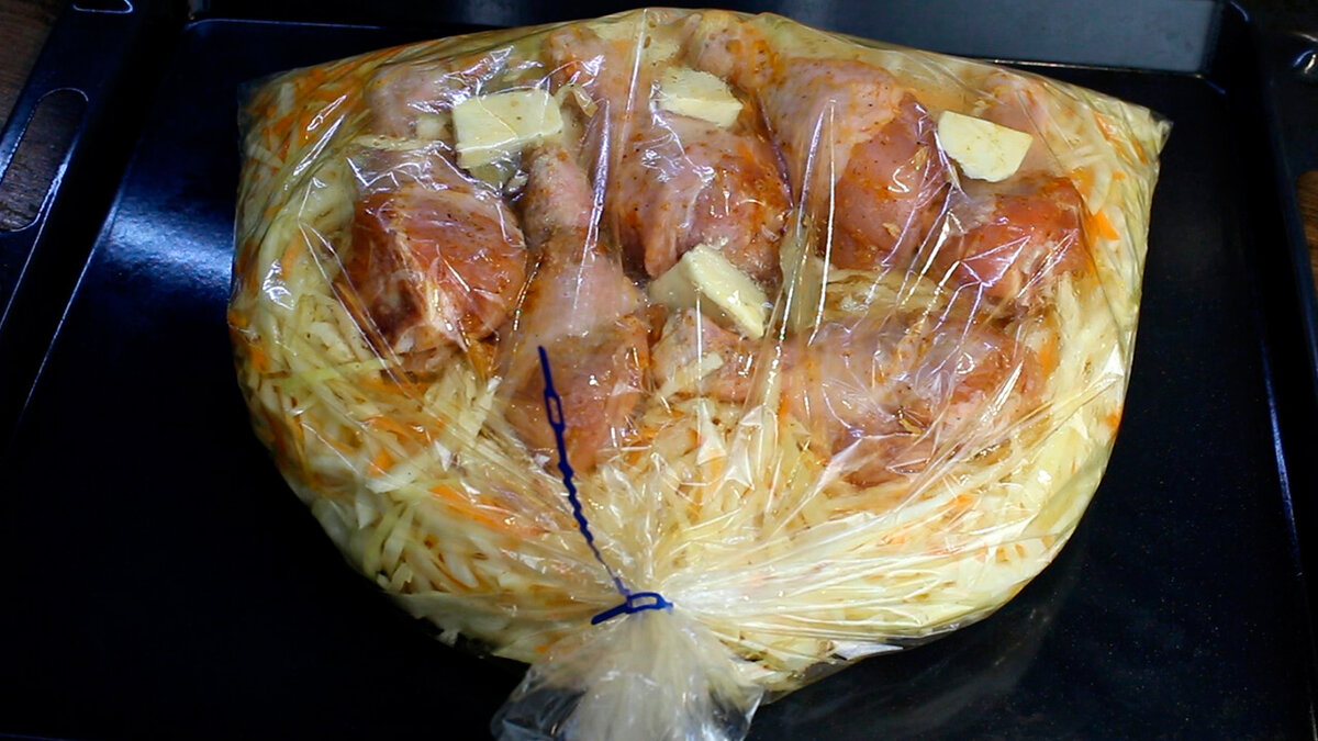 Душистая капуста с курицей в рукаве: простой и вкусный рецепт для любого ужина