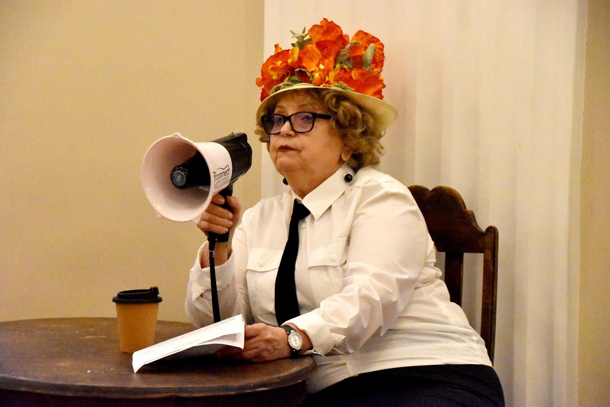 В Рязанском театре драмы прошел большой капустник «Рязань-4» В Рязанском театре драмы прошел большой капустник «Рязань-4»