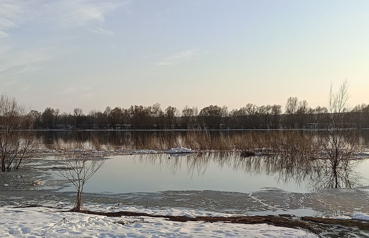На Оке в черте Касимова начался ледоход На Оке в черте Касимова начался ледоход