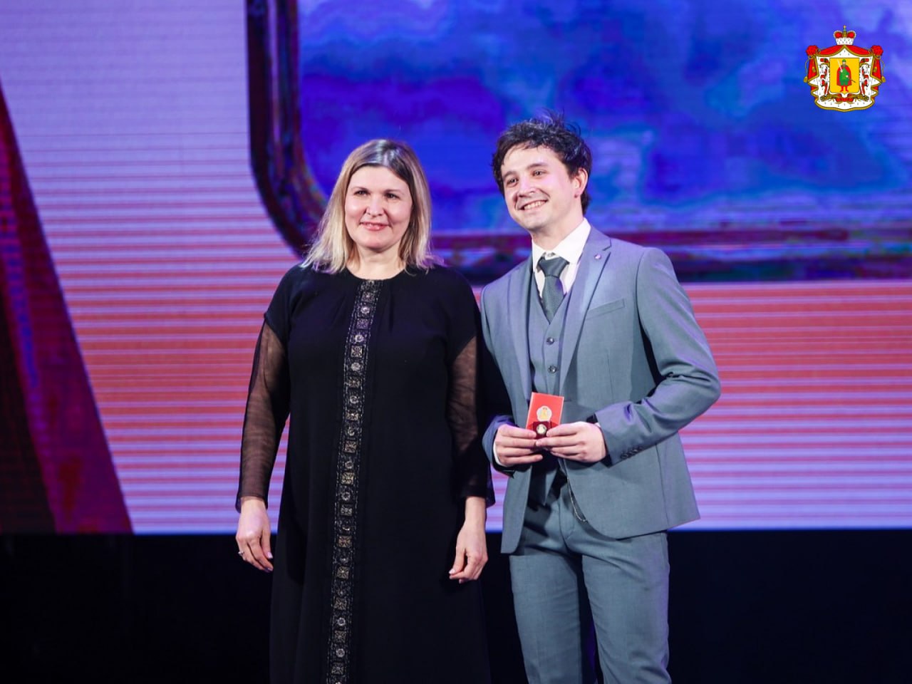 Рязанским артистам и работникам театров вручили региональные награды Рязанским артистам и работникам театров вручили региональные награды