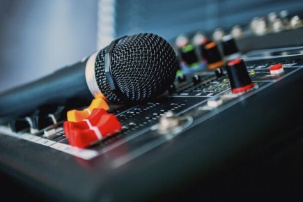 Артистам разрешили использовать иностранные псевдонимы: Роспатент делает важное заявление