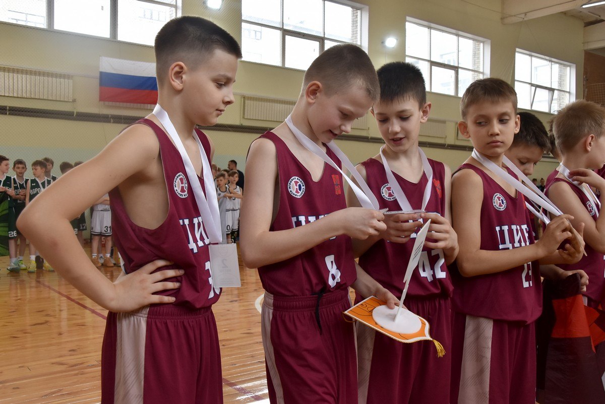В Рязани завершился межрегиональный турнир по баскетболу памяти заслуженного тренера России Юрия Панова В Рязани завершился межрегиональный турнир по баскетболу памяти заслуженного тренера России Юрия Панова