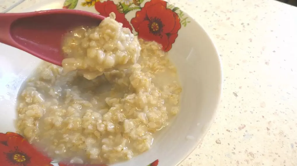 Как легко приготовить овсянку в мультиварке на воде: полезный и сытный завтрак