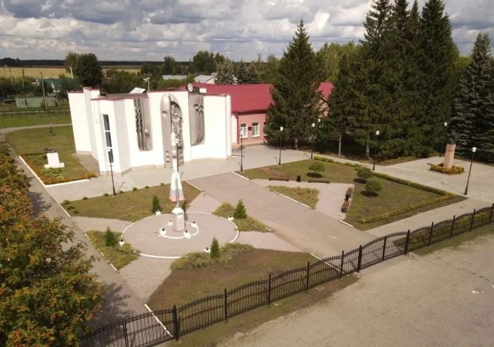 Герои Земли Рязанской. . 12 апреля - День космонавтики, праздник первого полета человека в космос и триумфа отечественной науки Герои Земли Рязанской. . 12 апреля - День космонавтики, праздник первого полета человека в космос и триумфа отечественной науки