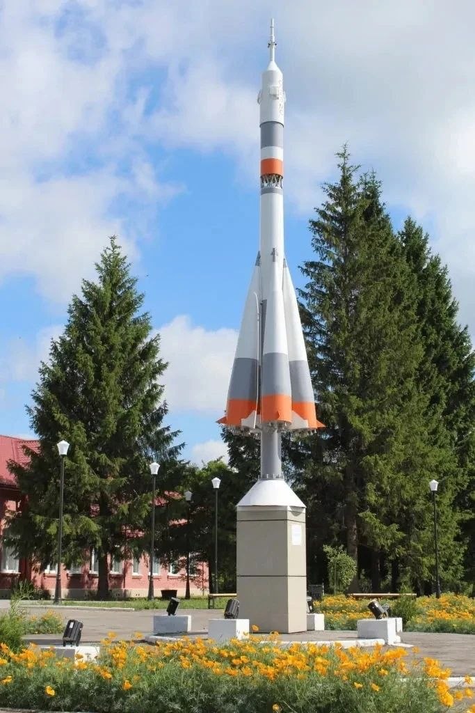 Герои Земли Рязанской. . 12 апреля - День космонавтики, праздник первого полета человека в космос и триумфа отечественной науки Герои Земли Рязанской. . 12 апреля - День космонавтики, праздник первого полета человека в космос и триумфа отечественной науки