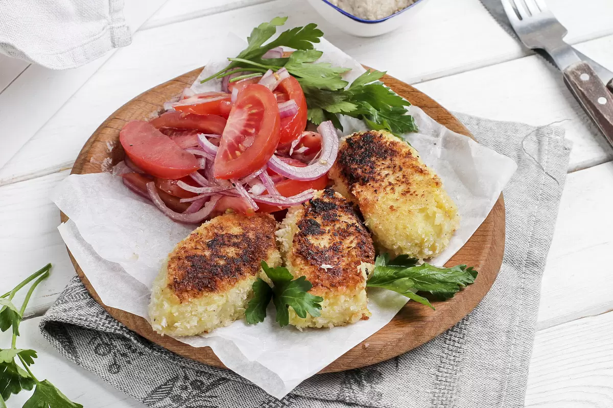 Невероятные картофельные шайбы с томатами и оригинальным грибным кетчупом