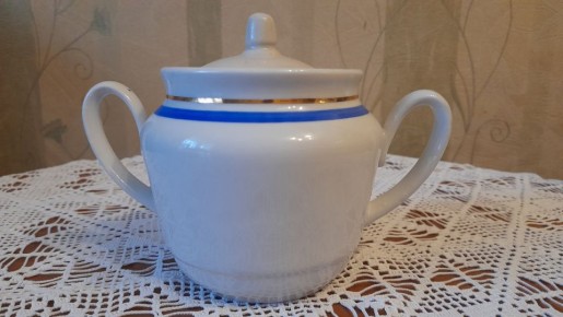 Ностальгия по фарфору: мини-сервис с голубой каймой