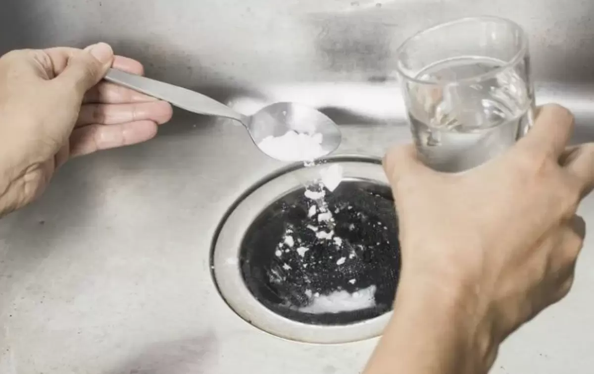 Эффективное решение проблемы засоров: простое средство, доступное каждому