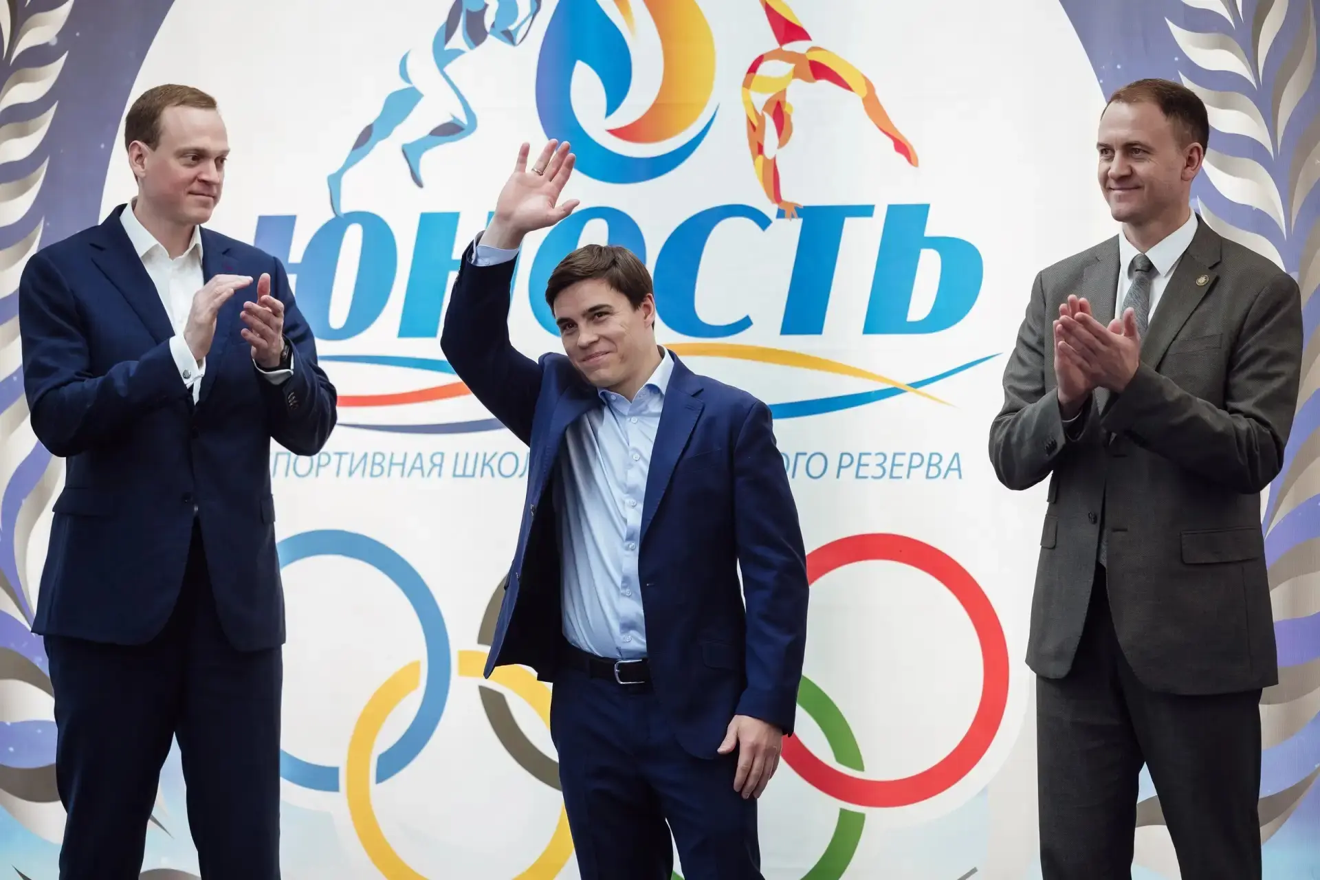 Павел Малков: Вместе с Никитой Нагорным посетили манеж «Юность» Павел Малков: Вместе с Никитой Нагорным посетили манеж «Юность»