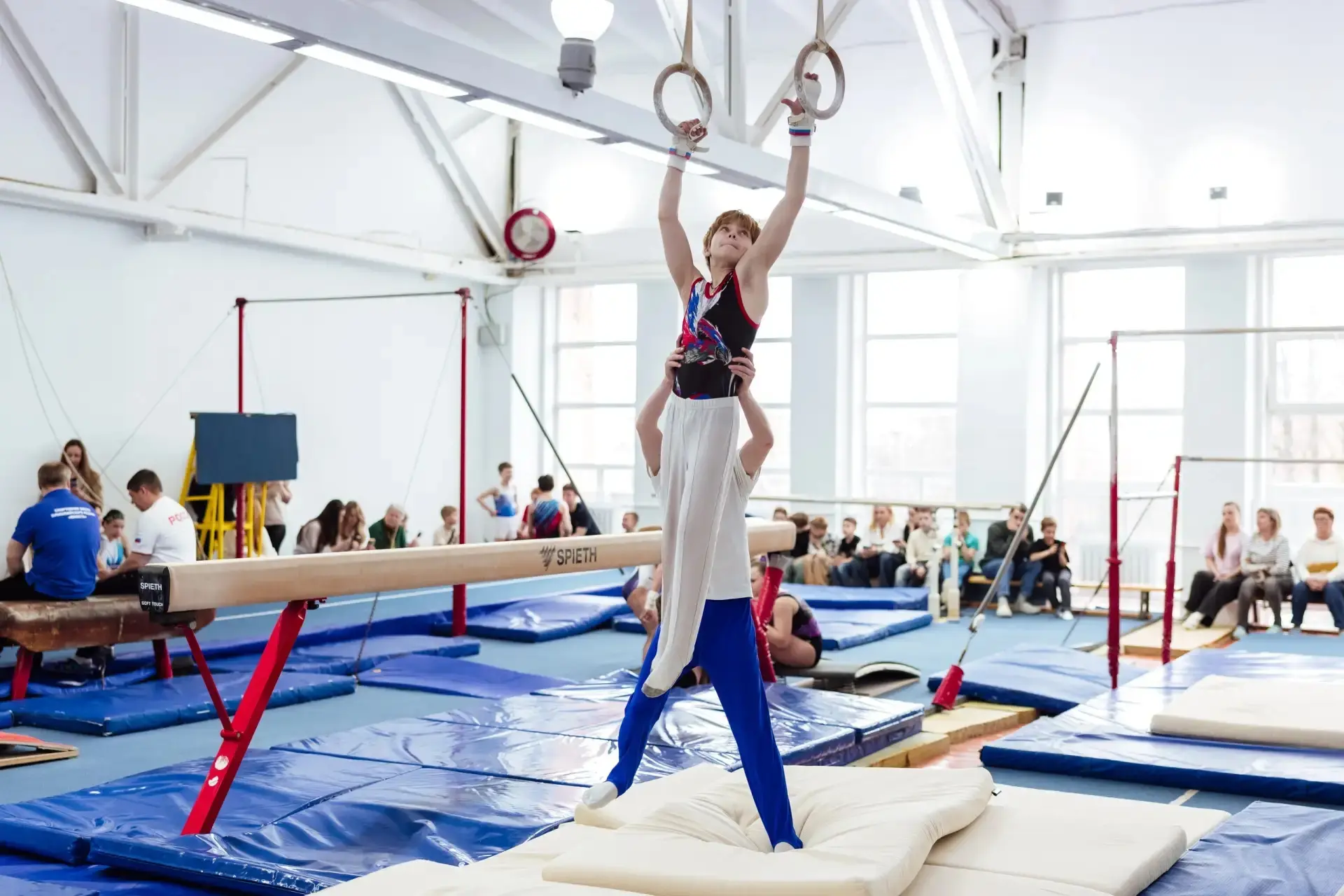 Павел Малков: Вместе с Никитой Нагорным посетили манеж «Юность» Павел Малков: Вместе с Никитой Нагорным посетили манеж «Юность»