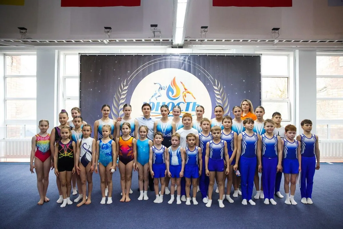 В рязанской СШОР «Юность» открылся обновленный зал спортивной гимнастики В рязанской СШОР «Юность» открылся обновленный зал спортивной гимнастики