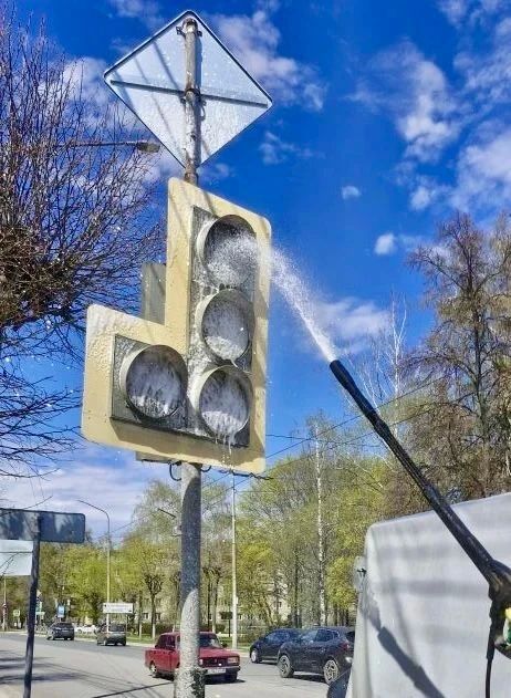 В Рязани продолжается обслуживание светофоров В Рязани продолжается обслуживание светофоров