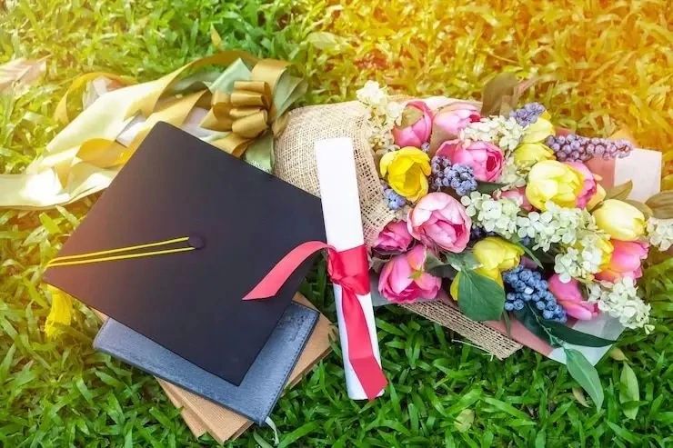 Готовитесь к выпускному или последнему звонку? Мошенники тоже!