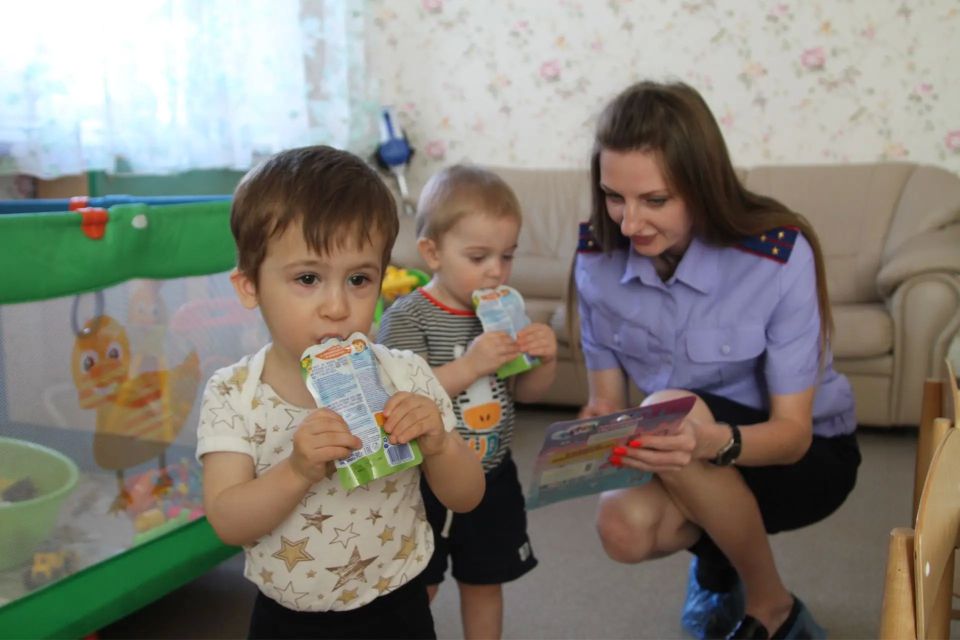 Сотрудники следственного управления СК России по Рязанской области посетили Дом ребенка Сотрудники следственного управления СК России по Рязанской области посетили Дом ребенка