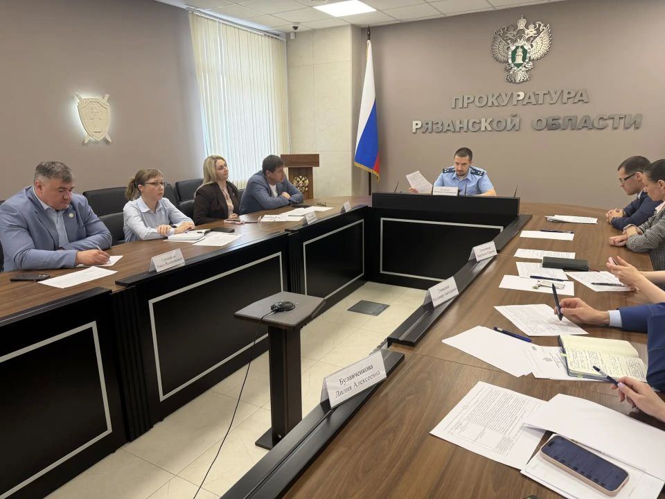 Заместитель прокурора области Александр Качуренко провел личный прием субъектов предпринимательства Заместитель прокурора области Александр Качуренко провел личный прием субъектов предпринимательства
