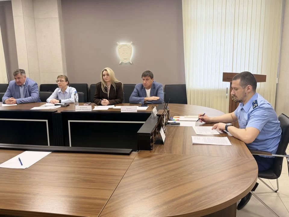 Заместитель прокурора области Александр Качуренко провел личный прием субъектов предпринимательства Заместитель прокурора области Александр Качуренко провел личный прием субъектов предпринимательства