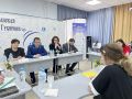 В преддверии Дня защиты детей заместитель прокурора области Вячеслав Шерстнев провел личный прием граждан в Центре социального развития региона по вопросам соблюдения прав семей, имеющих несовершеннолетних детей