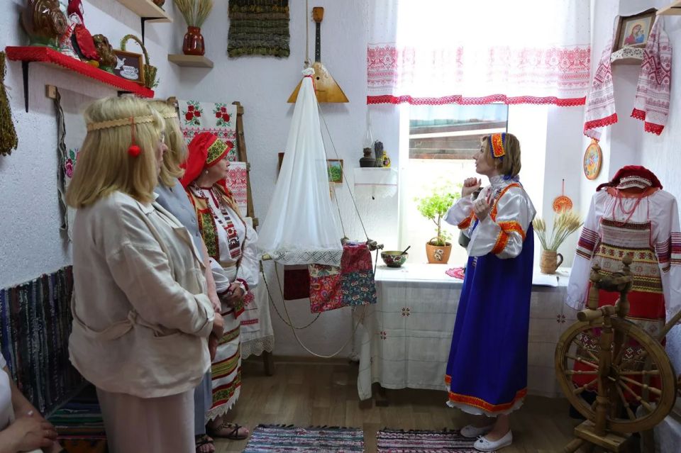 Уникальная атмосфера прошлого: для юных рязанцев открыли экспозицию «Параскева» Уникальная атмосфера прошлого: для юных рязанцев открыли экспозицию «Параскева»