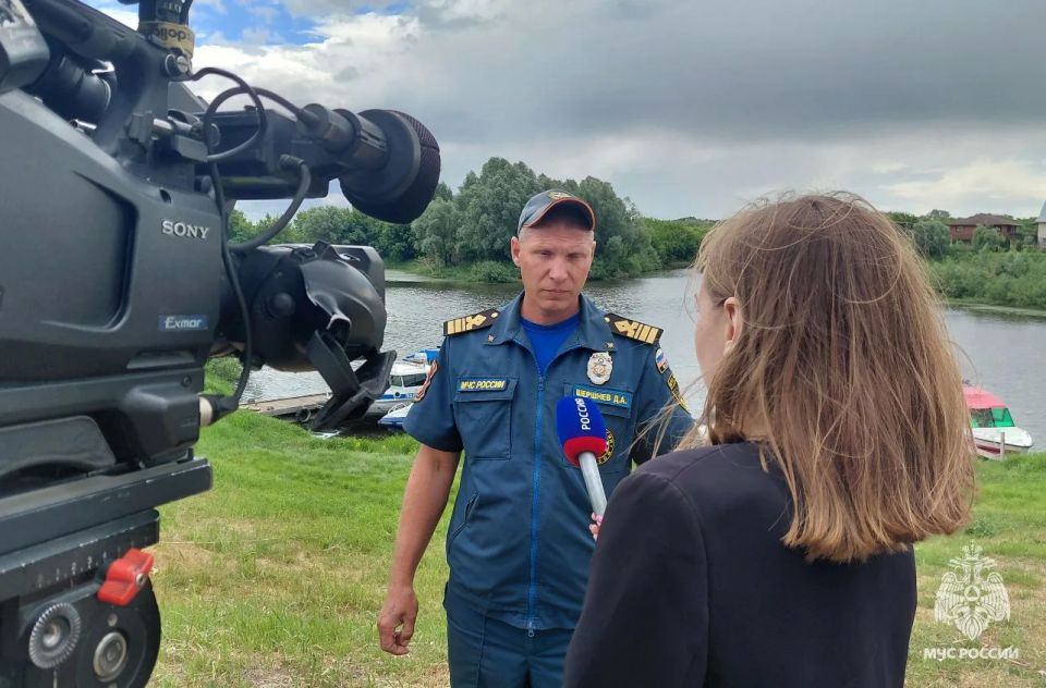 Инспекторы ГИМС провели рейд по безопасности на водоёмах Инспекторы ГИМС провели рейд по безопасности на водоёмах