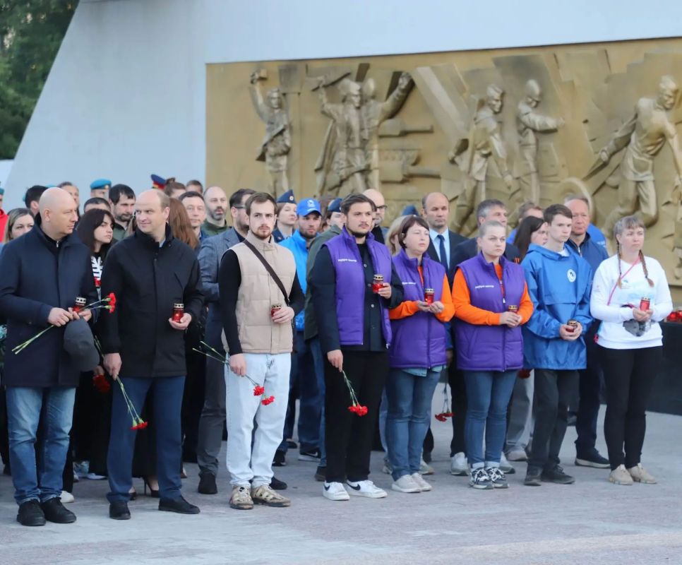 В Рязани прошла акция «Я помню», посвященная Дню памяти и скорби В Рязани прошла акция «Я помню», посвященная Дню памяти и скорби