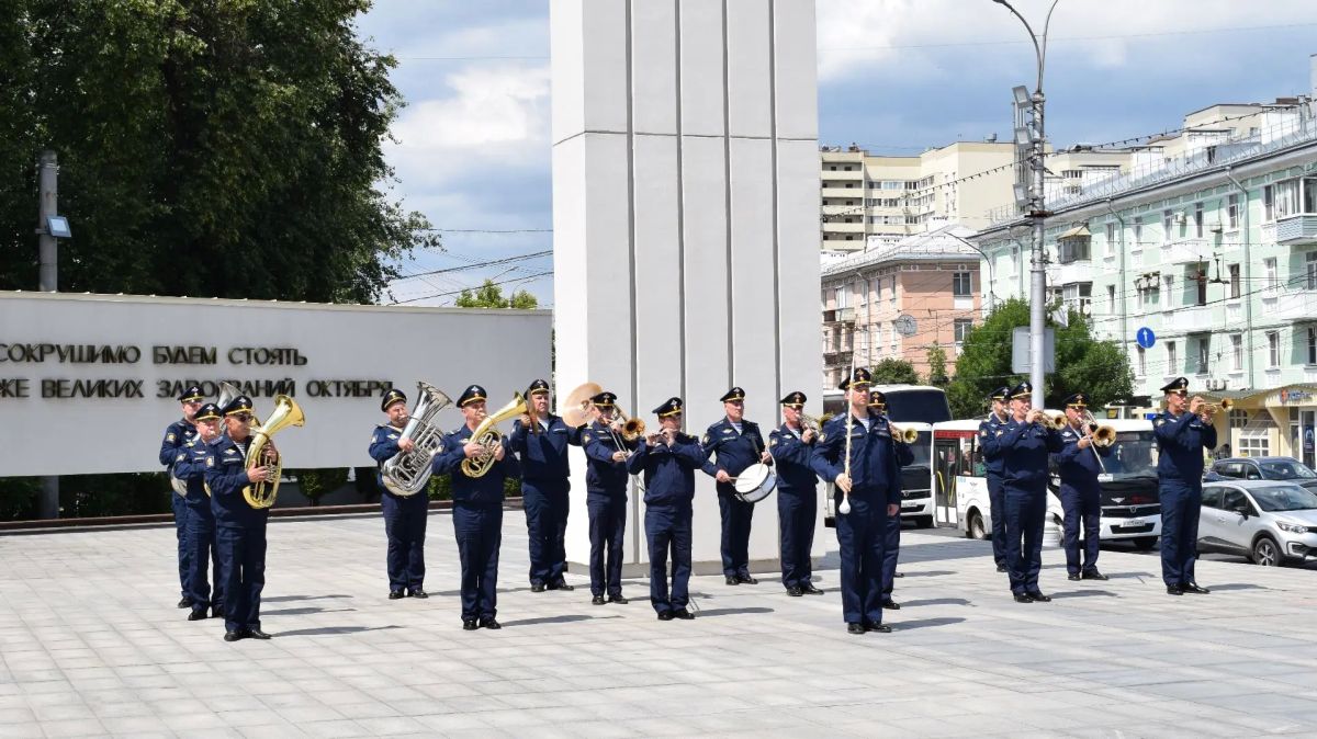 Память погибших в годы Великой Отечественной войны почтили минутой молчания Память погибших в годы Великой Отечественной войны почтили минутой молчания