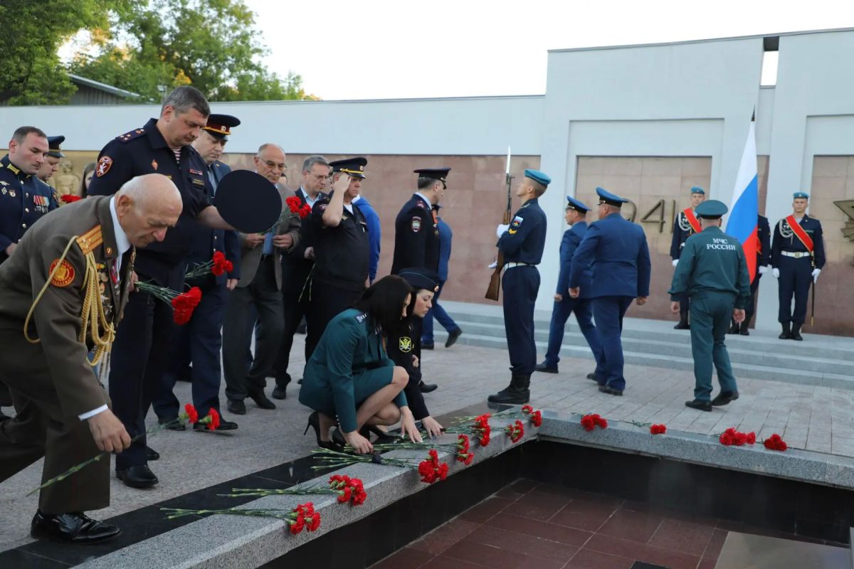 В Рязани прошла акция «Я помню», посвященная Дню памяти и скорби В Рязани прошла акция «Я помню», посвященная Дню памяти и скорби
