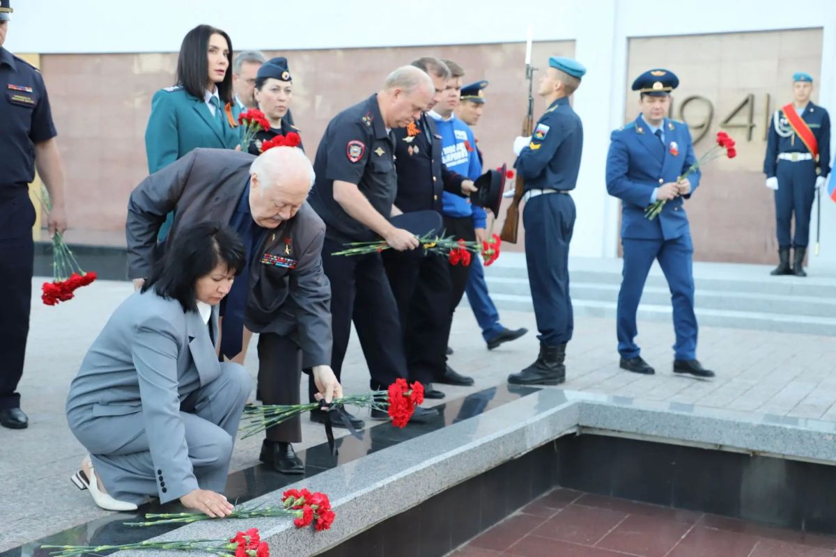 В Рязани прошла акция «Я помню», посвященная Дню памяти и скорби В Рязани прошла акция «Я помню», посвященная Дню памяти и скорби