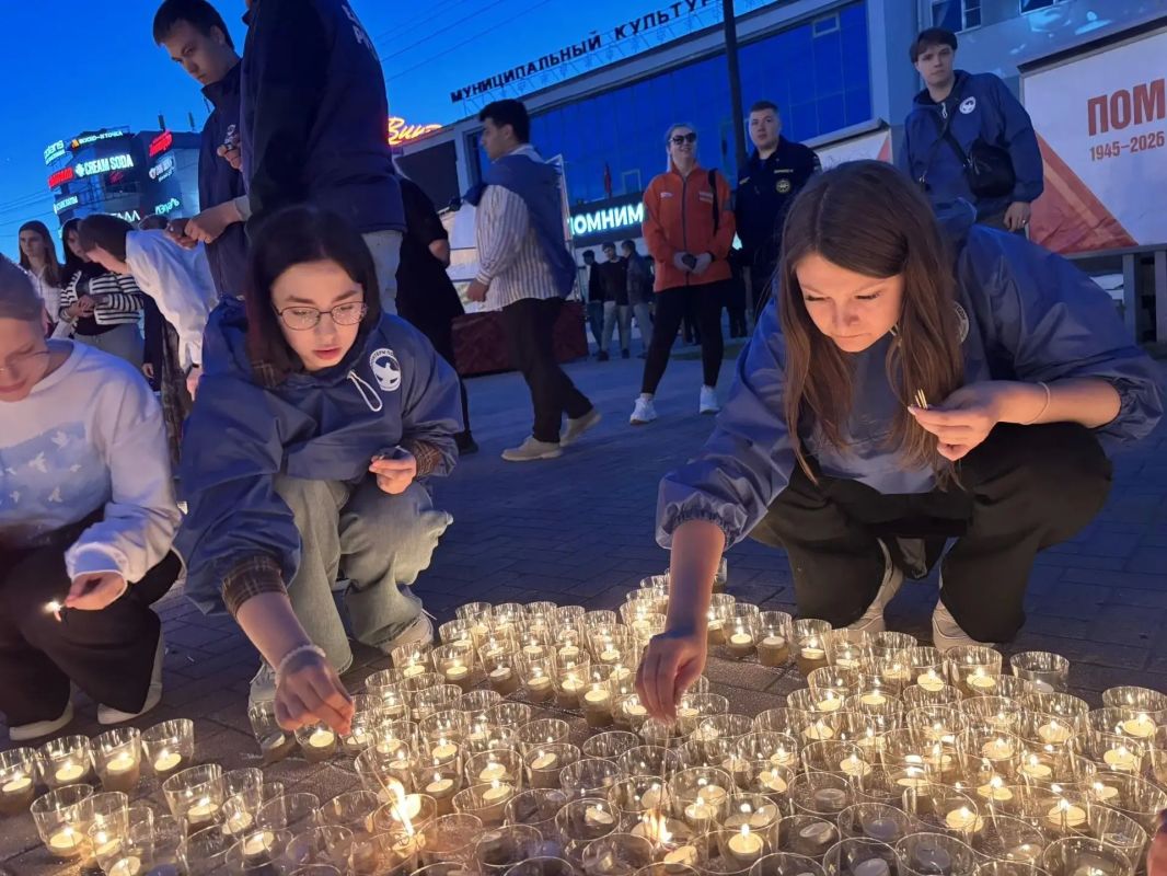 В Рязани зажгли 10 000 свечей в память о трагических событиях и героических подвигах Великой Отечественной войны В Рязани зажгли 10 000 свечей в память о трагических событиях и героических подвигах Великой Отечественной войны