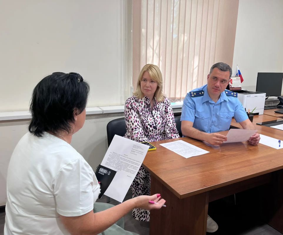Первый заместитель прокурора области Антон Шумский с рабочим визитом посетил Спасский муниципальный округ, в рамках которого состоялся личный прием граждан Первый заместитель прокурора области Антон Шумский с рабочим визитом посетил Спасский муниципальный округ, в рамках которого состоялся личный прием граждан
