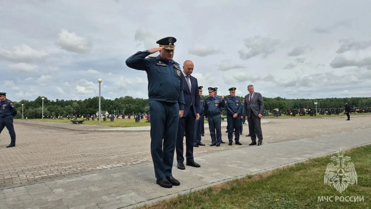 Глава МЧС России посетил военно-мемориальный комплекс «Курган славы»