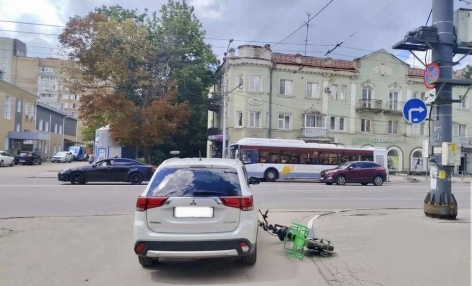 В Рязани в ДТП с легковушкой и электровелосипедом пострадал человек