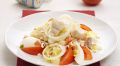 Легкий рыбный салат с помидорами и яйцами: готовим с удовольствием