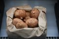 Картофель стал самым дешевым продуктом в России за год