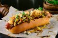 Погружение в мир вкуса: удивительные хот-доги с картофельной соломкой