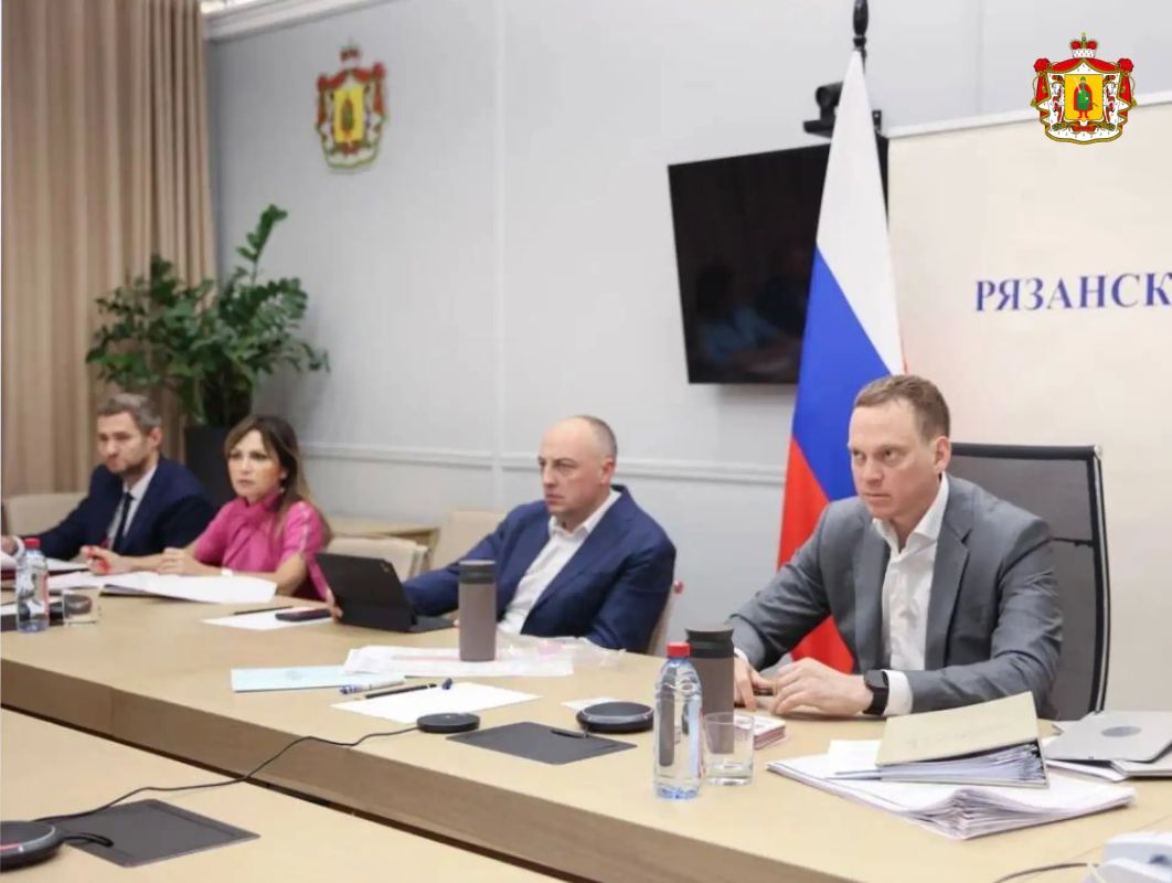 Губернатор Павел Малков принял участие в заседании президиума Правительственной комиссии по региональному развитию, которое провёл Заместитель Председателя Правительства России Марат Хуснуллин Губернатор Павел Малков принял участие в заседании президиума Правительственной комиссии по региональному развитию, которое провёл Заместитель Председателя Правительства России Марат Хуснуллин