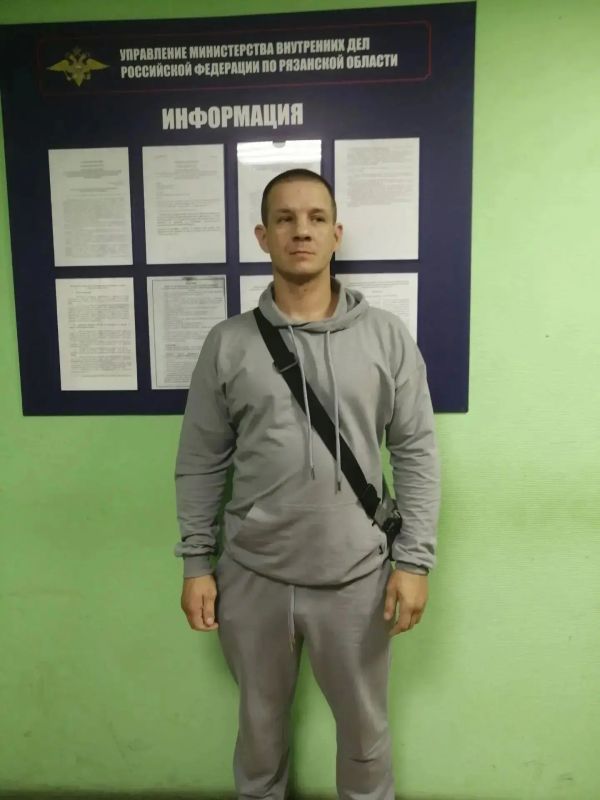 Рязанские полицейские депортировали троих мигрантов, отбывших наказание за уголовные преступления Рязанские полицейские депортировали троих мигрантов, отбывших наказание за уголовные преступления