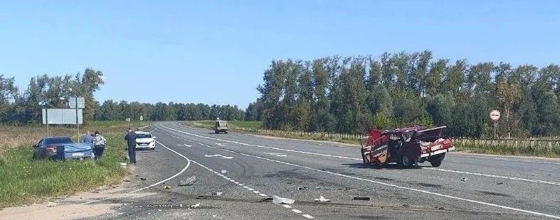 Сводка ДТП За прошедшие пятницу и выходные дни на дорогах Рязанской области зарегистрировано 10 дорожно-транспортных происшествий, в результате которых 5 человек погибли и 13 человек получили травмы различной степени... Сводка ДТП За прошедшие пятницу и выходные дни на дорогах Рязанской области зарегистрировано 10 дорожно-транспортных происшествий, в результате которых 5 человек погибли и 13 человек получили травмы различной степени...