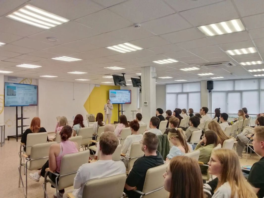 Члены избиркома провели информирование на предприятиях и в вузе Рязани Члены избиркома провели информирование на предприятиях и в вузе Рязани