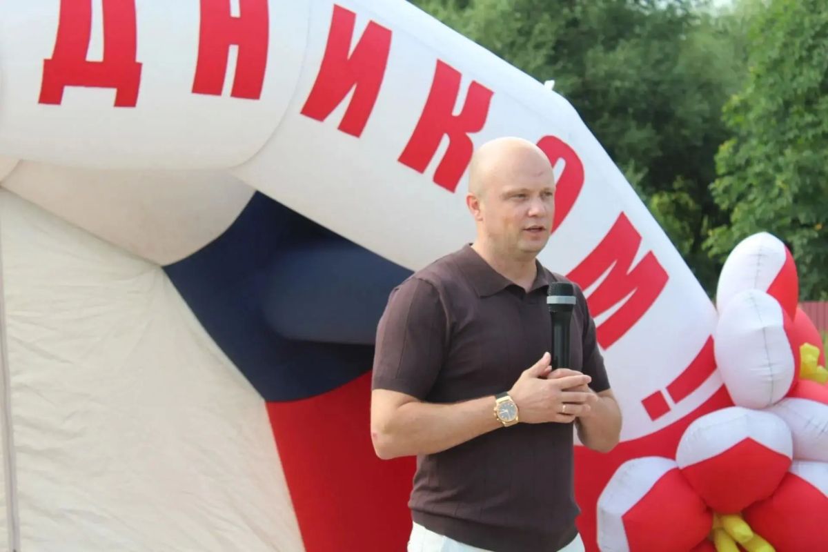 В рязанских дворах продолжаются летние праздники В рязанских дворах продолжаются летние праздники