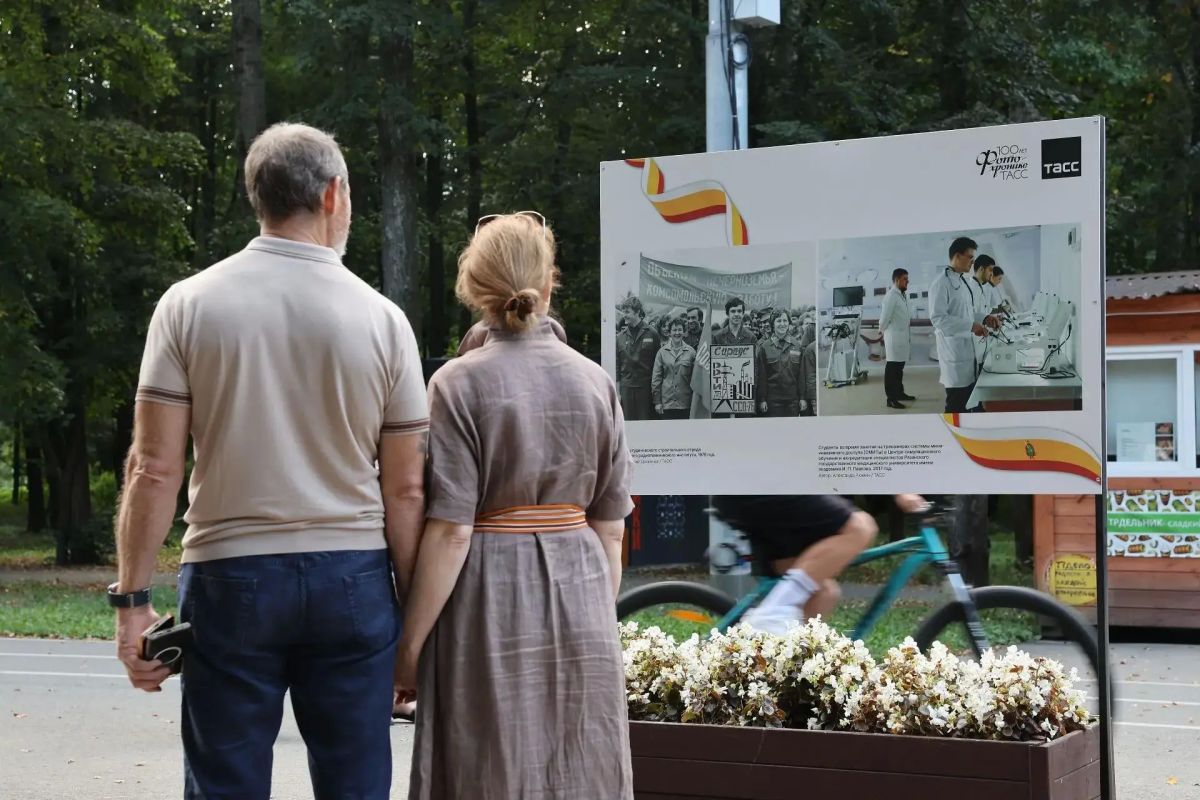 Павел Малков: Открыли в Лесопарке фотовыставку «Время ТАСС: Рязанская область»