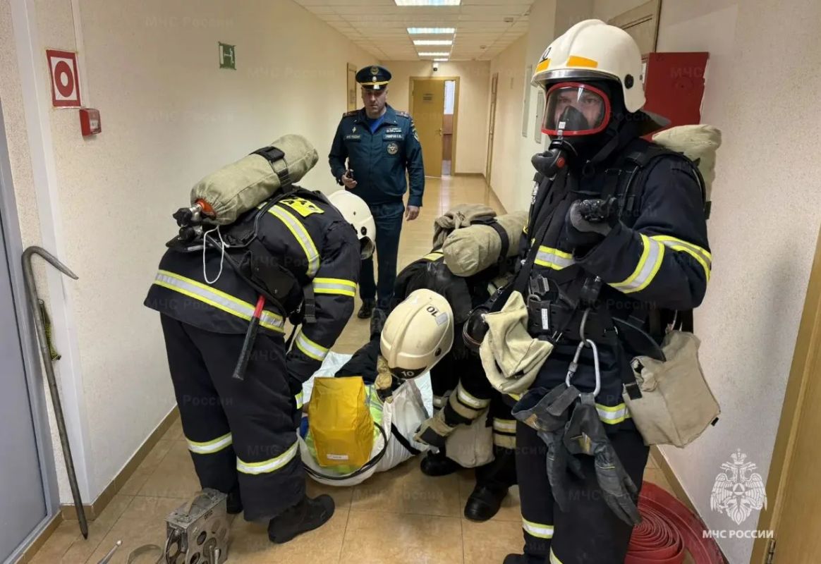 В учебных заведениях Рязанской области перед началом учебного года проходят пожарно-тактические учения В учебных заведениях Рязанской области перед началом учебного года проходят пожарно-тактические учения