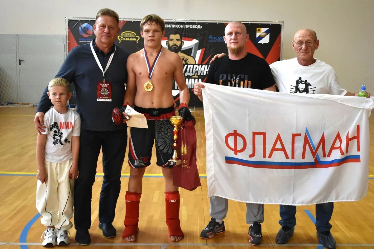 В спортивной школе «Флагман» в Ряжске впервые прошли межрегиональные соревнования по ММА В спортивной школе «Флагман» в Ряжске впервые прошли межрегиональные соревнования по ММА