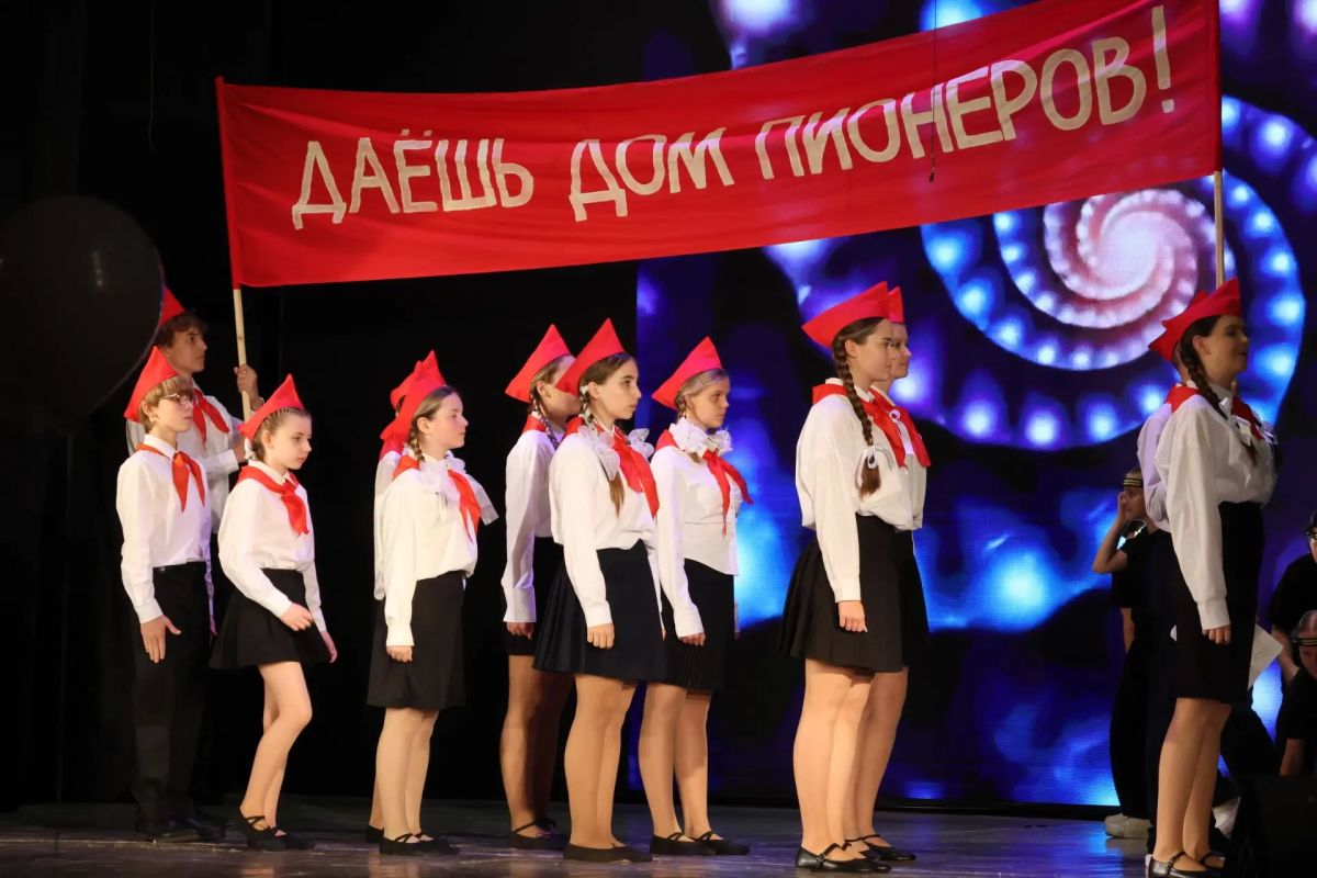 Дворцу Первых — 90 лет!. Девять десятилетий — это целая эпоха, наполненная детскими мечтами и творческими открытиями Дворцу Первых — 90 лет!. Девять десятилетий — это целая эпоха, наполненная детскими мечтами и творческими открытиями