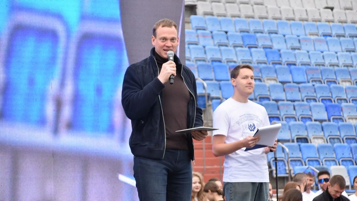 На стадионе «Рязань-Арена» прошла «Зарядка с чемпионом» На стадионе «Рязань-Арена» прошла «Зарядка с чемпионом»