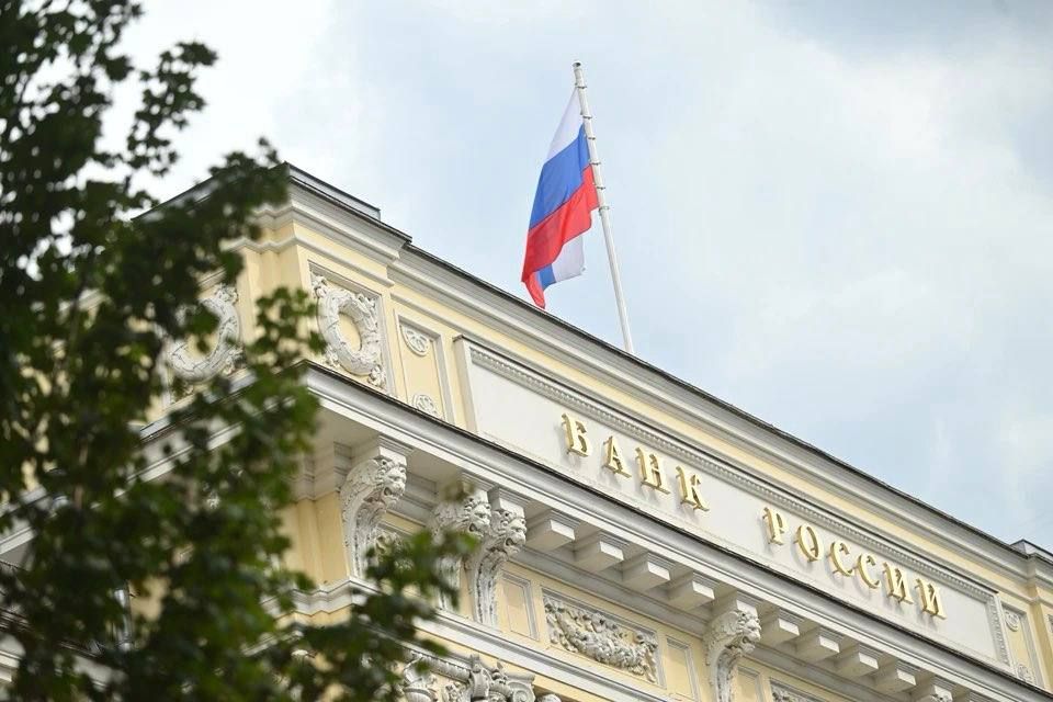 Банки повышают ставки по долгосрочным вкладам