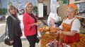 В Пителинском округе избирателей встречают с пирогами
