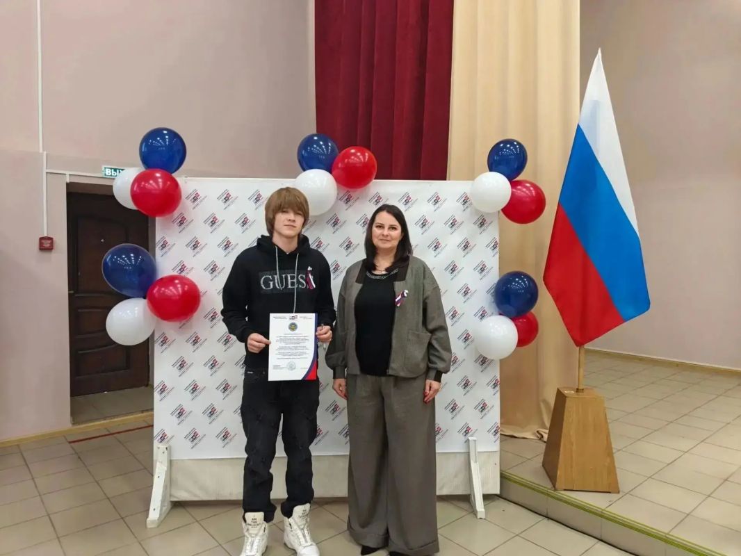 «Сегодня я впервые проголосовал и понял, что мой голос действительно чтото значит!» «Сегодня я впервые проголосовал и понял, что мой голос действительно чтото значит!»