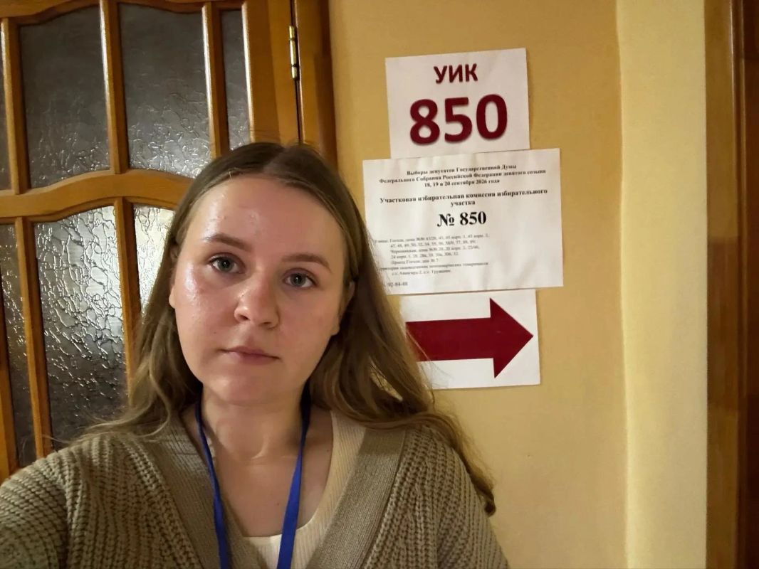 На каждом избирательном участке за прозрачностью и законностью процесса следят наблюдатели На каждом избирательном участке за прозрачностью и законностью процесса следят наблюдатели